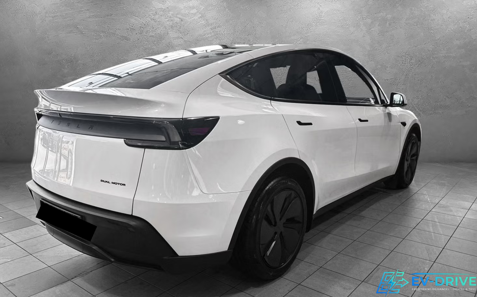 Tesla Model Y Long Range AWD 5d