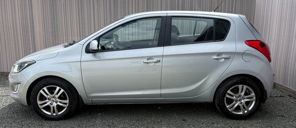 Hyundai i20 1,25 Comfort 5d