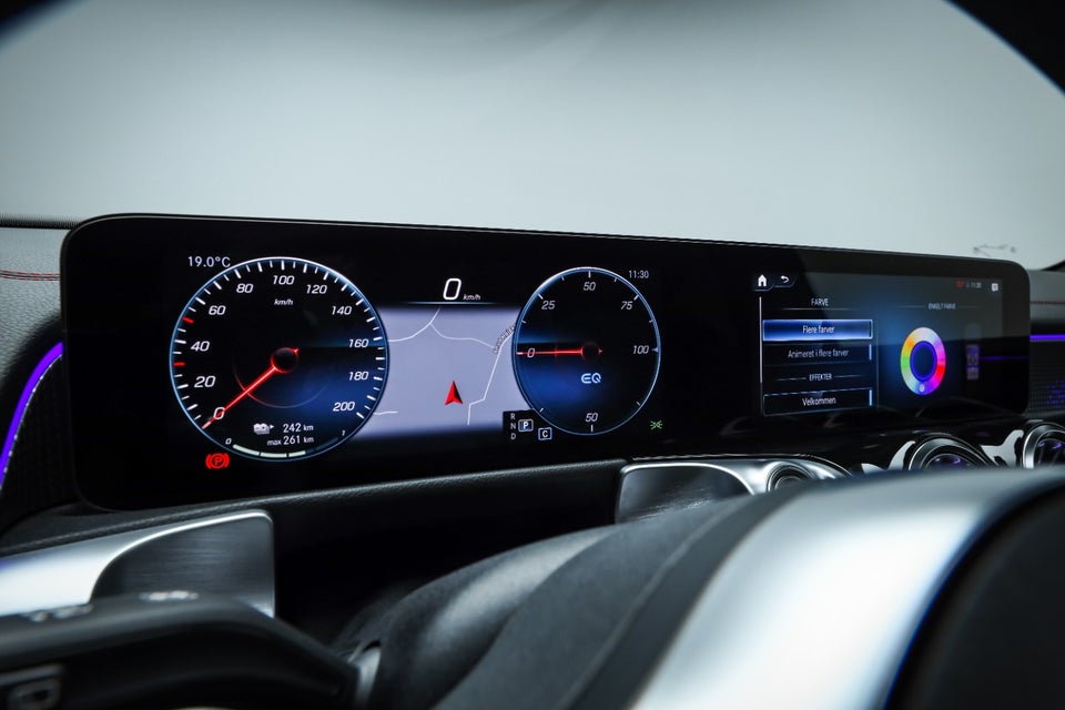 Mercedes EQB300 AMG Line 4Matic 5d