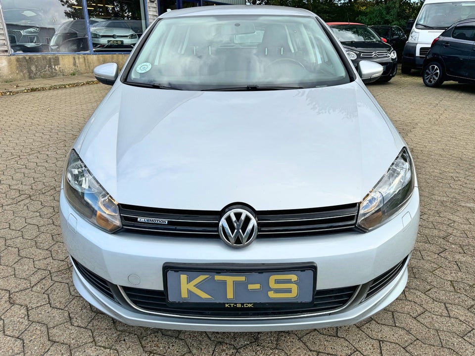 VW Golf VII 1,6 TDi 105 Comfortline BMT 5d