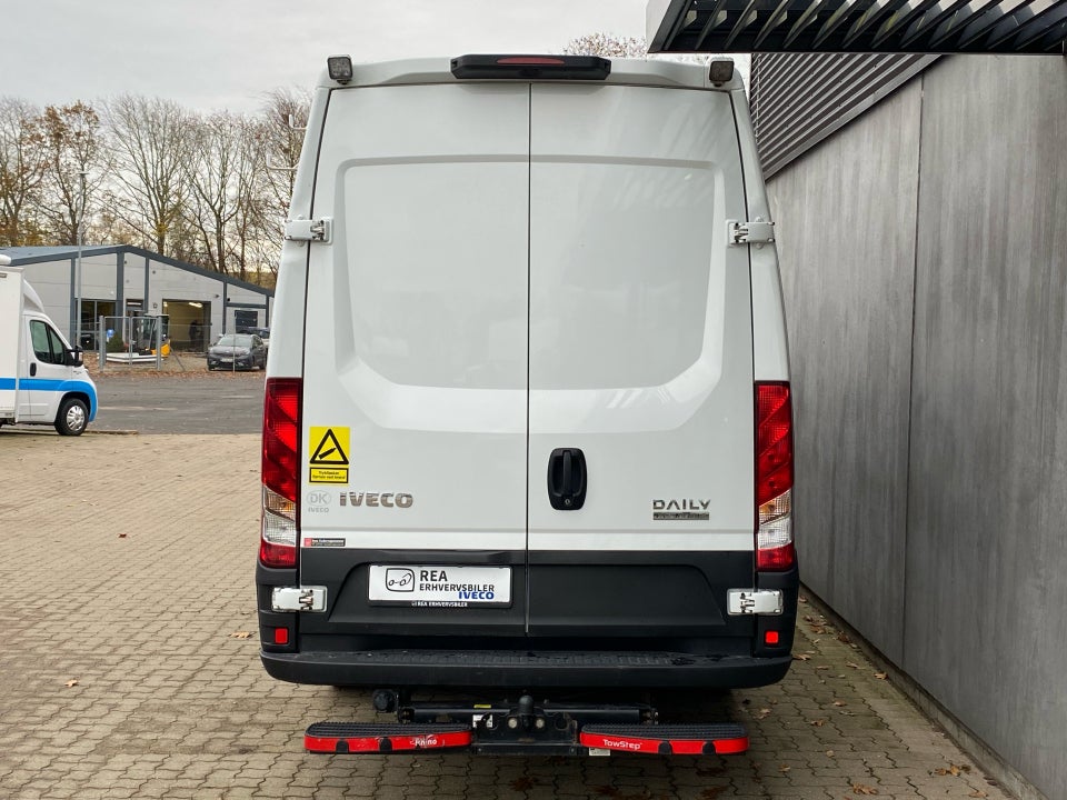 Iveco Daily 3,0 35C18 16m³ Van AG8