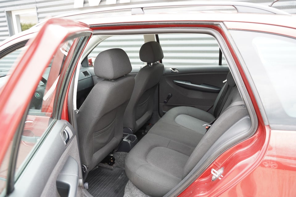 Skoda Fabia 1,4 16V 75 Ambiente Combi 5d