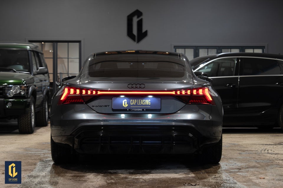 Audi e-tron GT quattro 4d