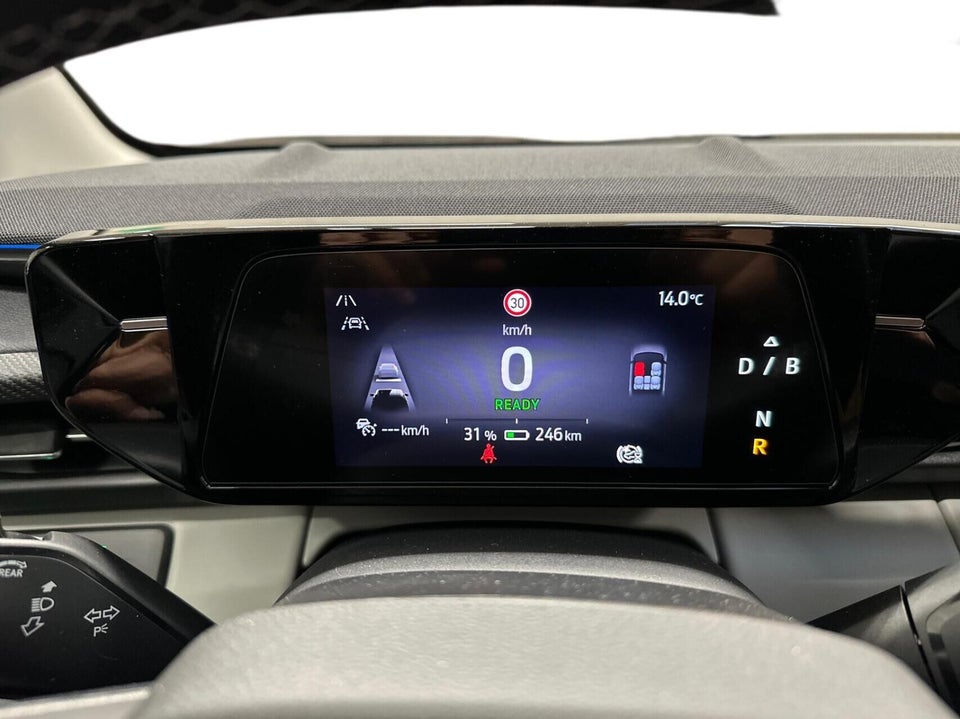 Ford Explorer 82 Premium Extended Range 5d