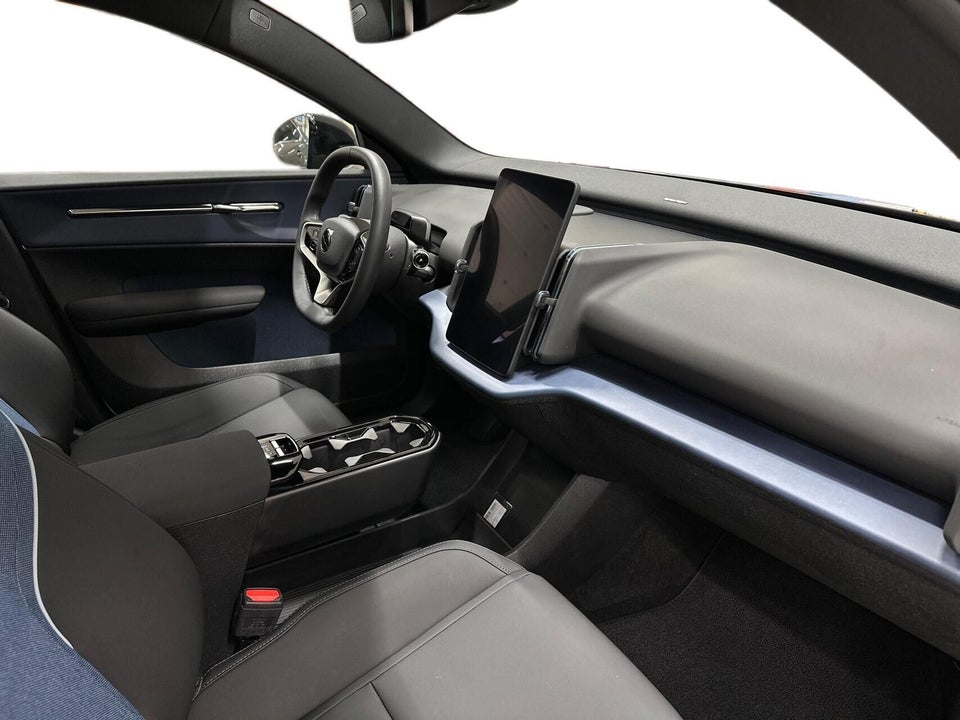 Volvo EX30 Extended Range Ultra 5d