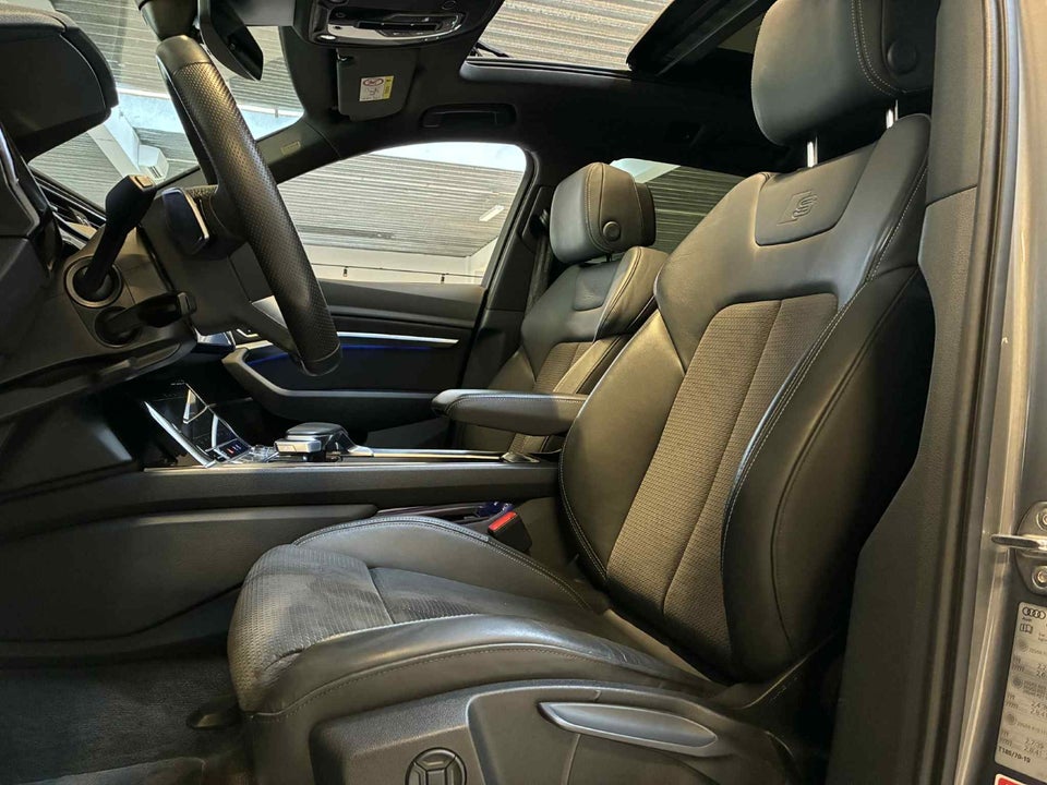Audi e-tron 55 S-line quattro 5d