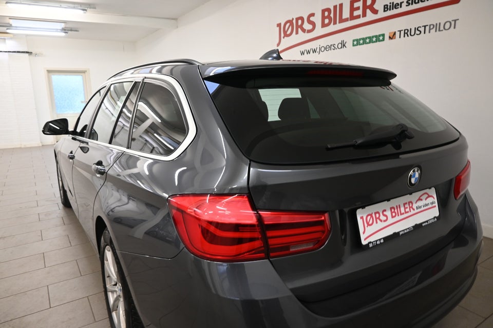 BMW 320d 2,0 Touring Advantage aut. 5d