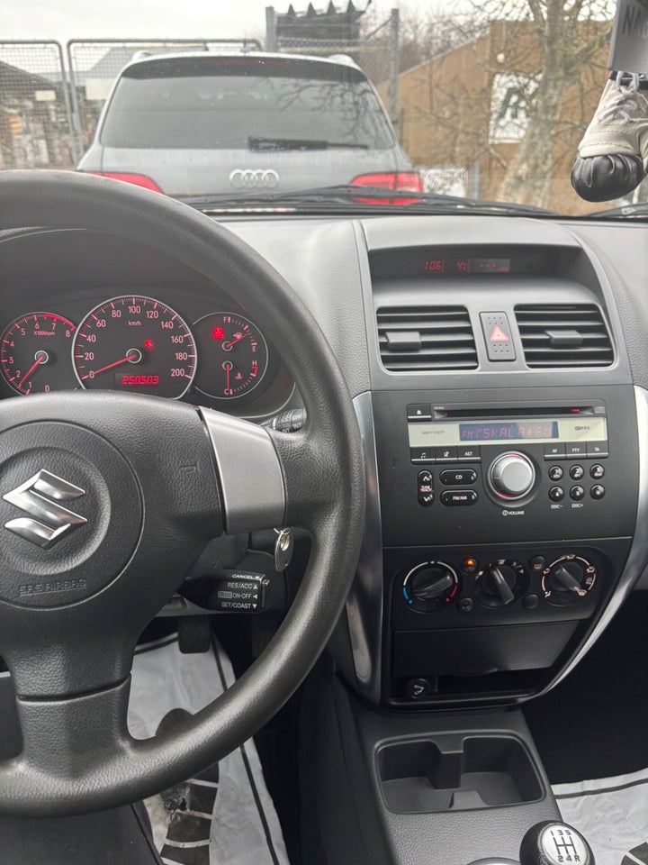 Suzuki SX4 1,6 GL 5d