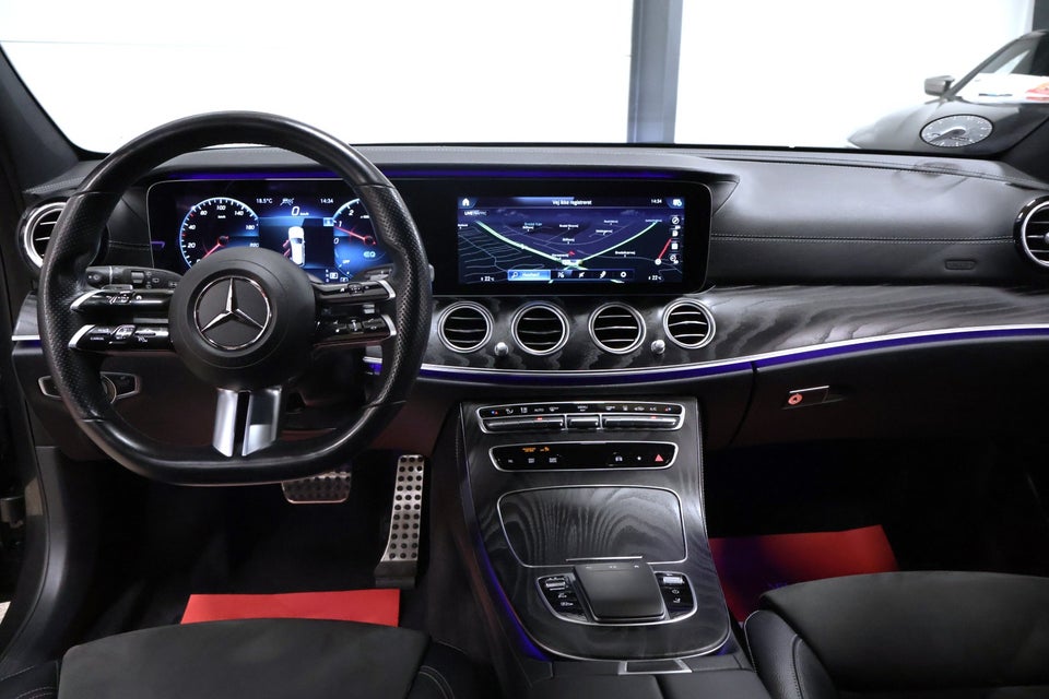 Mercedes E300 de 2,0 AMG Line stc. aut. 4Matic 5d