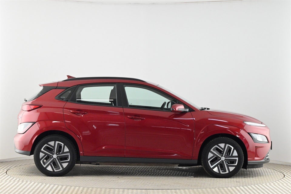 Hyundai Kona 64 EV Essential 5d