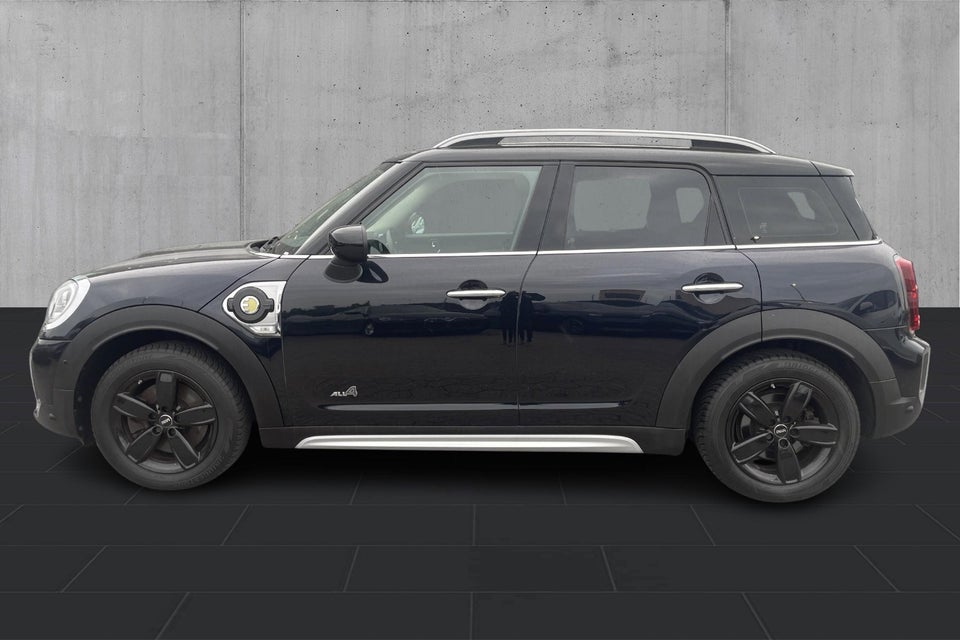 MINI Countryman Cooper SE 1,5 Essential aut. ALL4 5d