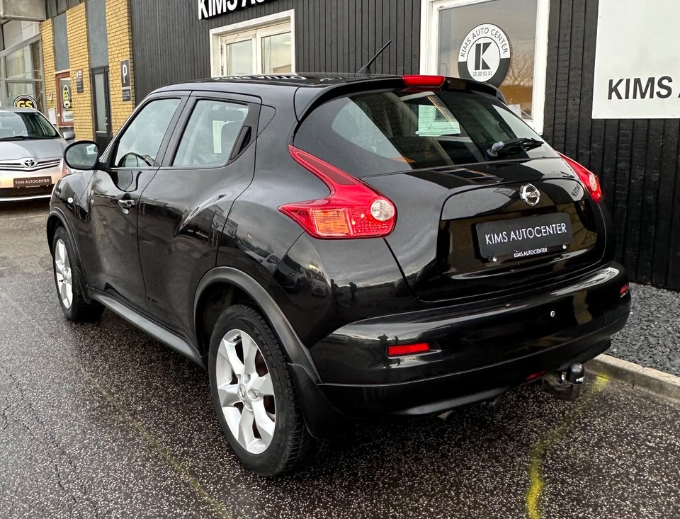 Nissan Juke 1,6 Acenta CVT 5d