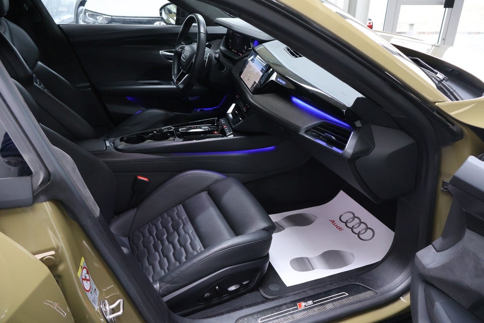 Audi RS e-tron GT quattro 4d