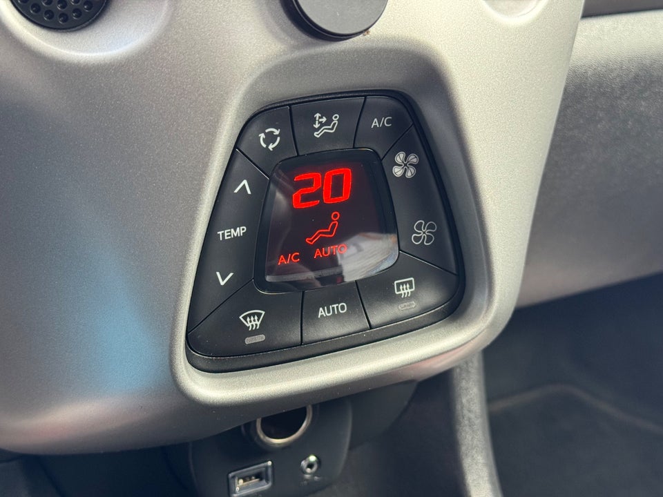 Citroën C1 1,2 PureTech Feel 5d