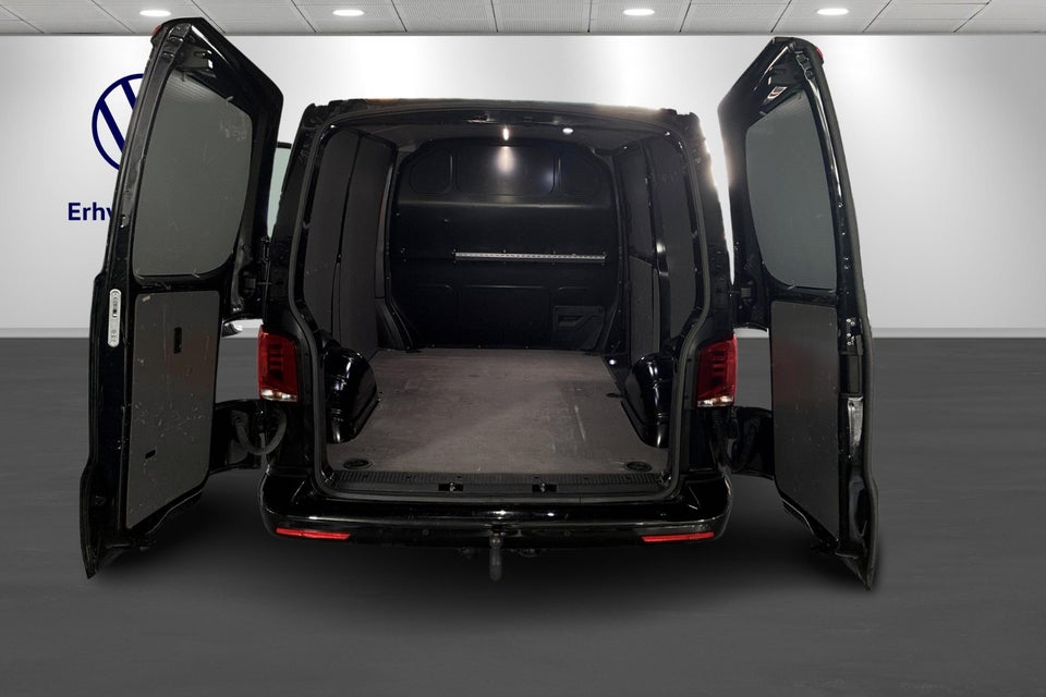VW Transporter 2,0 TDi 150 Kassevogn DSG kort