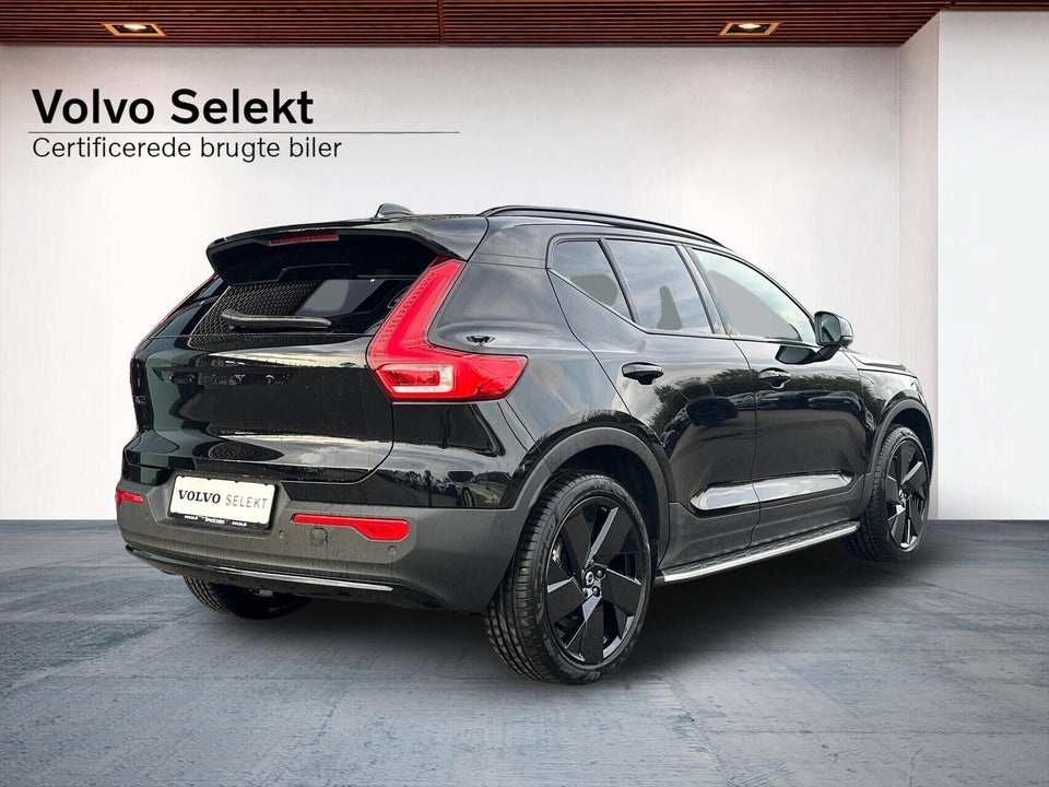 Volvo EX40 Extended Range Black Edition 5d