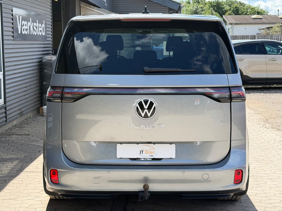 VW ID. Buzz 77 Pro SWB 5d