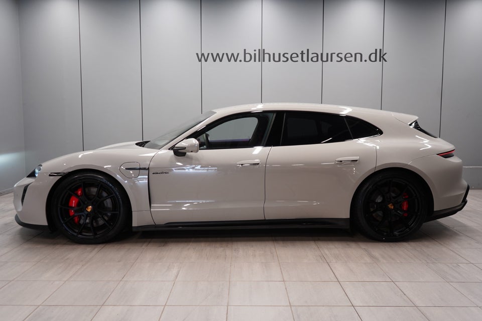 Porsche Taycan GTS Performance+ Sport Turismo 5d