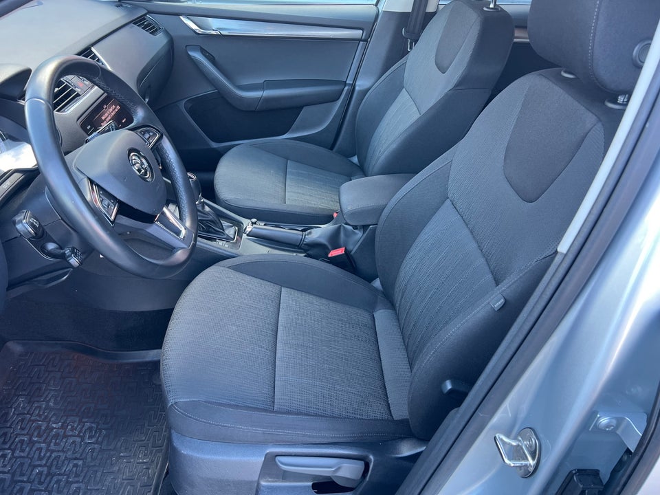 Skoda Octavia 2,0 TDi 150 Business Line+ Celebration Combi DSG 5d