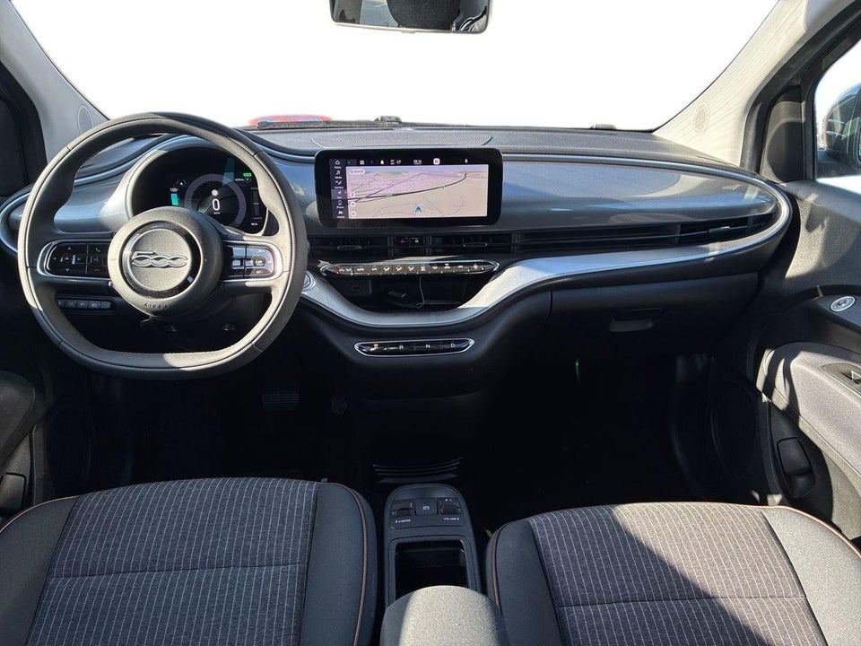 Fiat 500e 42 Icon Cabrio 2d