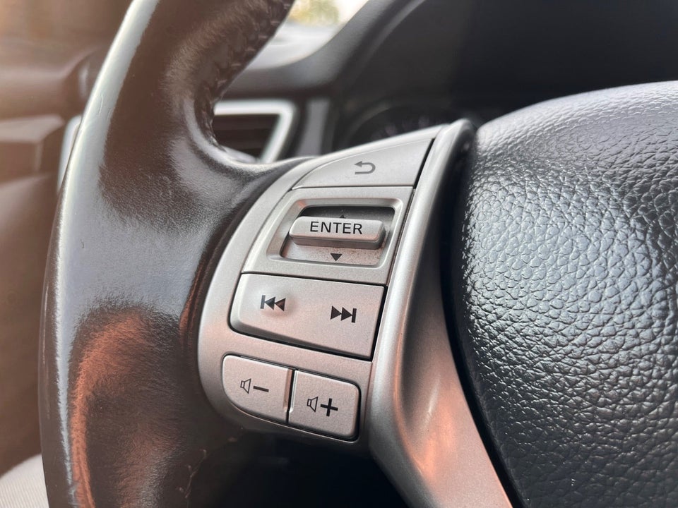 Nissan Qashqai 1,2 Dig-T 115 Acenta Van 5d