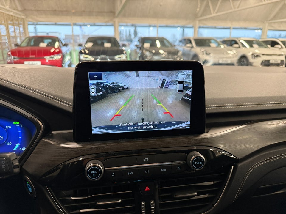 Ford Kuga 2,5 PHEV Vignale CVT 5d