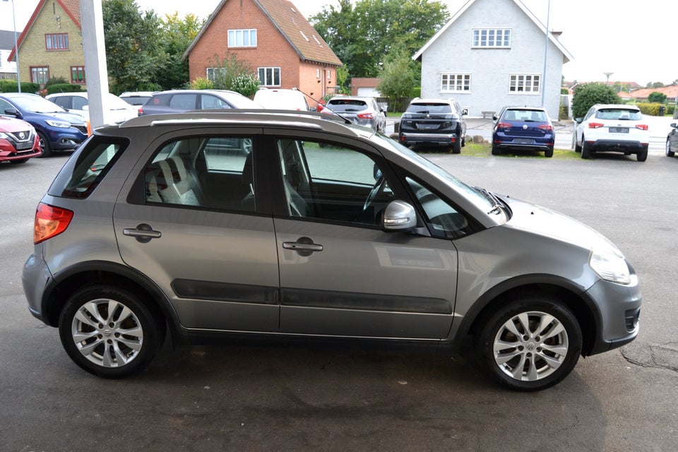 Suzuki SX4 1,6 CombiBack Tour 5d