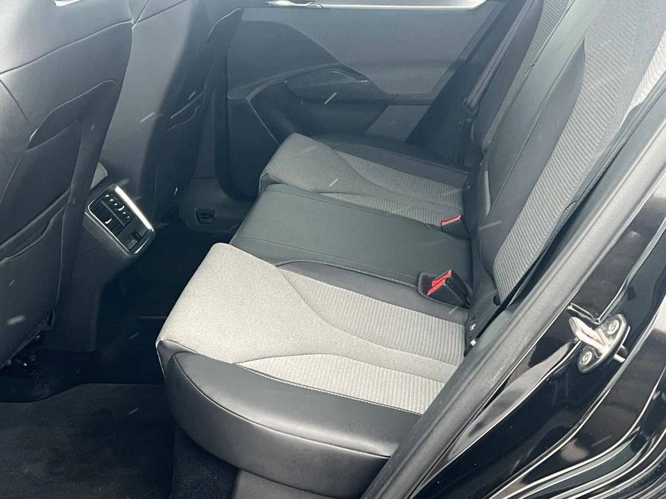 Skoda Enyaq 80 iV Loft 5d