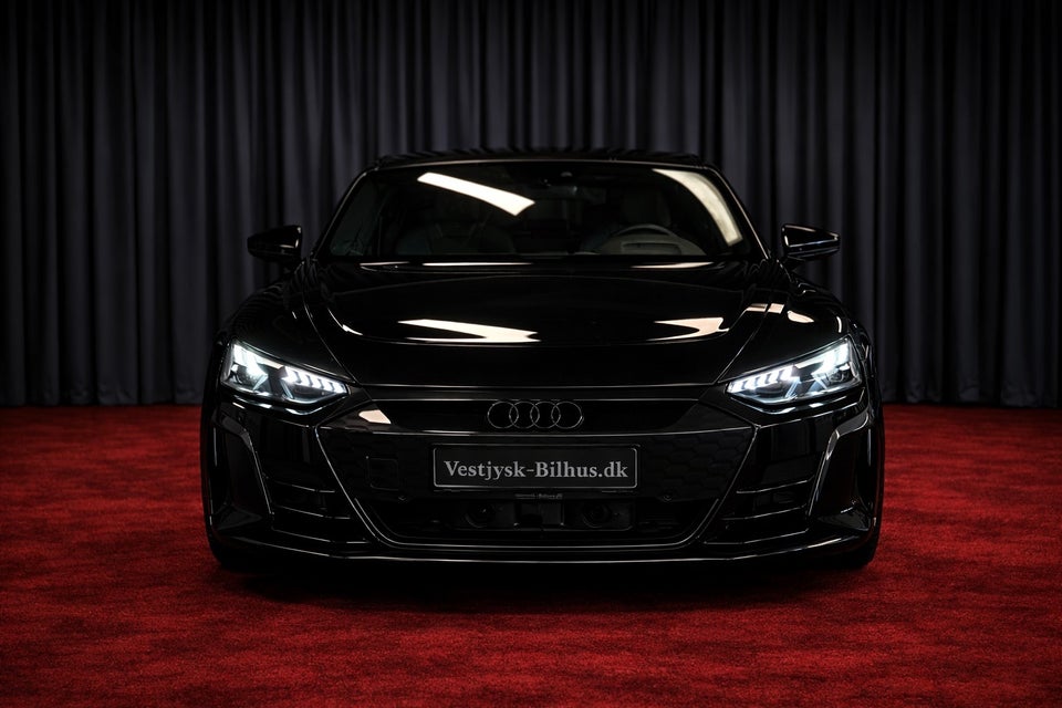 Audi e-tron GT quattro 4d