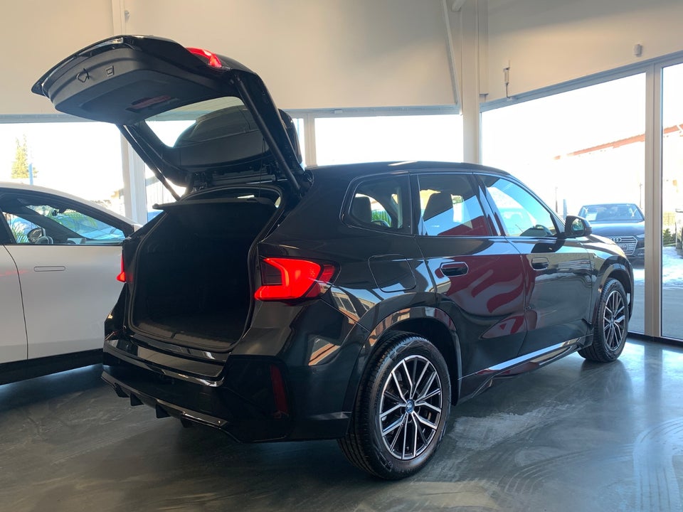 BMW iX1 eDrive20 M-Sport 5d