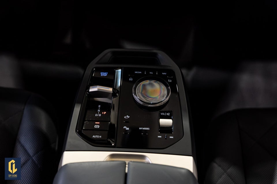 BMW iX xDrive40 Fully Charged 5d