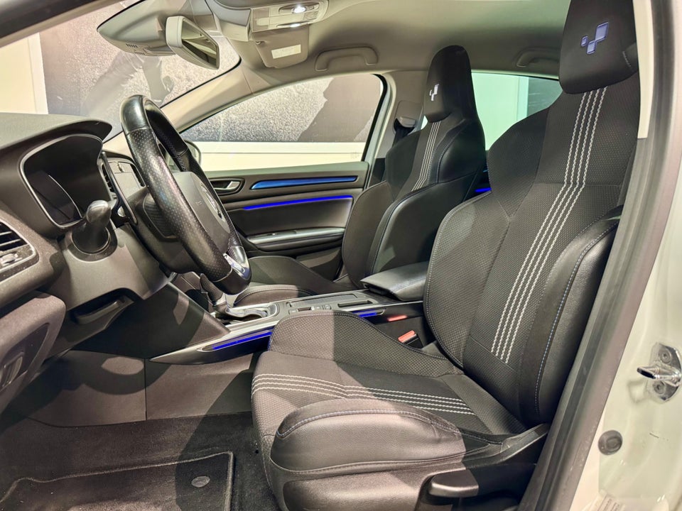 Renault Megane IV 1,6 TCe 205 GT EDC 5d