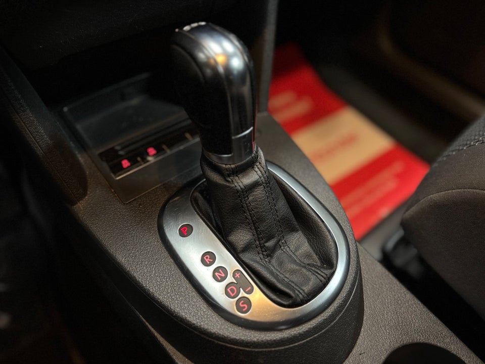 VW Touran 1,6 TDi 105 Comfortline DSG BM Van 5d