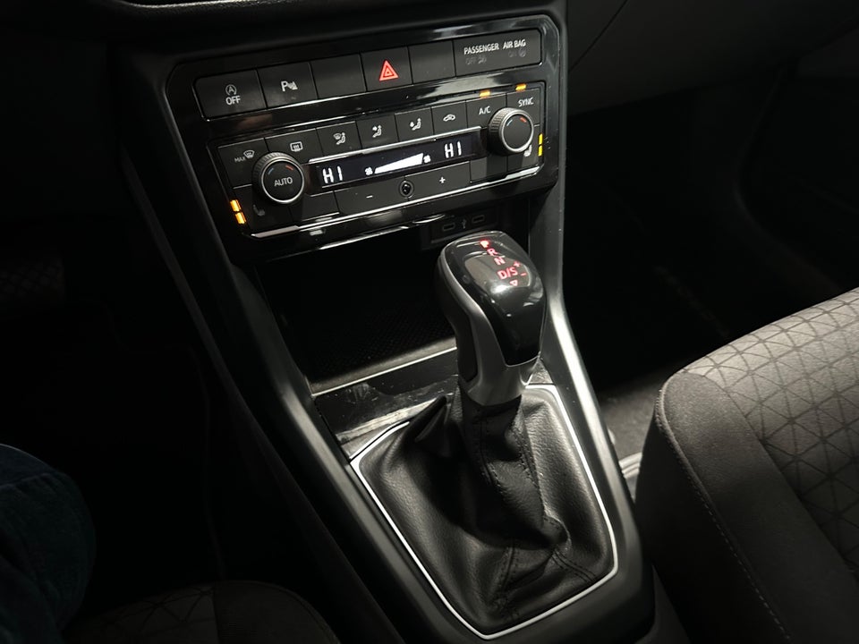 VW T-Cross 1,0 TSi 110 Life Team DSG Van 5d