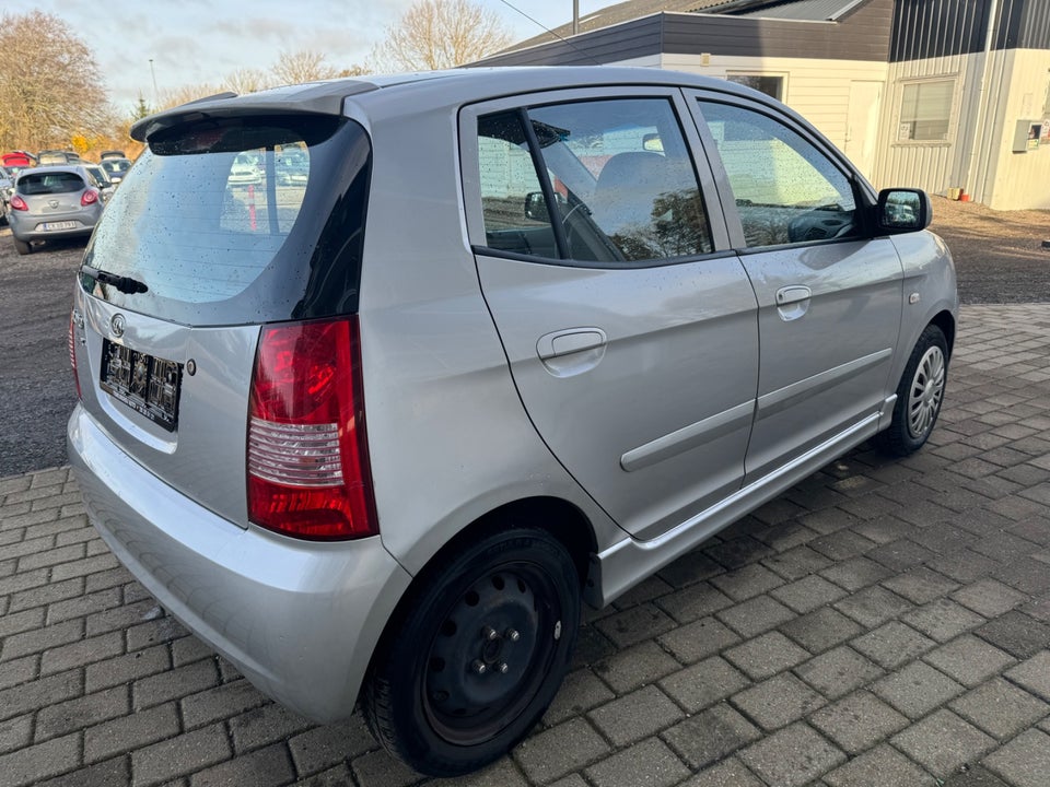 Kia Picanto 1,0 EX 5d