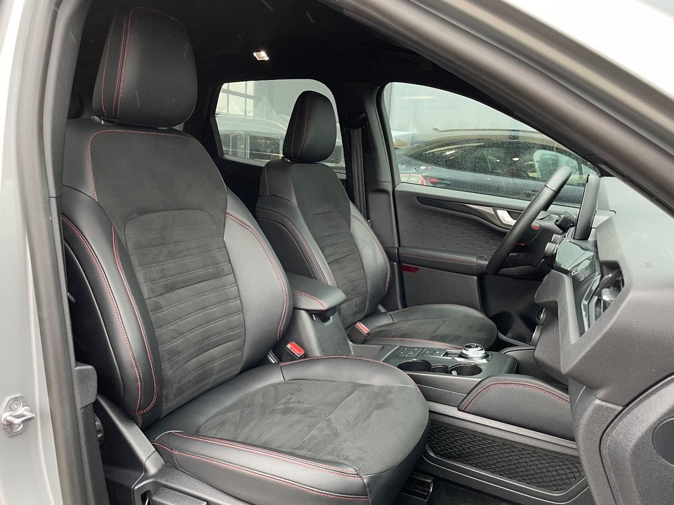 Ford Kuga 2,5 PHEV ST-Line X CVT 5d