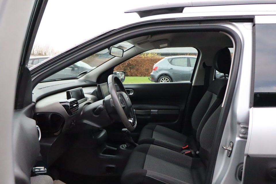 Citroën C4 Cactus 1,2 PureTech 110 Shine 5d