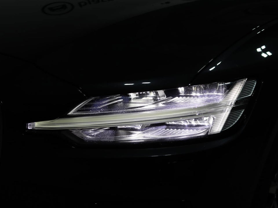 Volvo V60 2,0 T5 250 R-Design aut. 5d