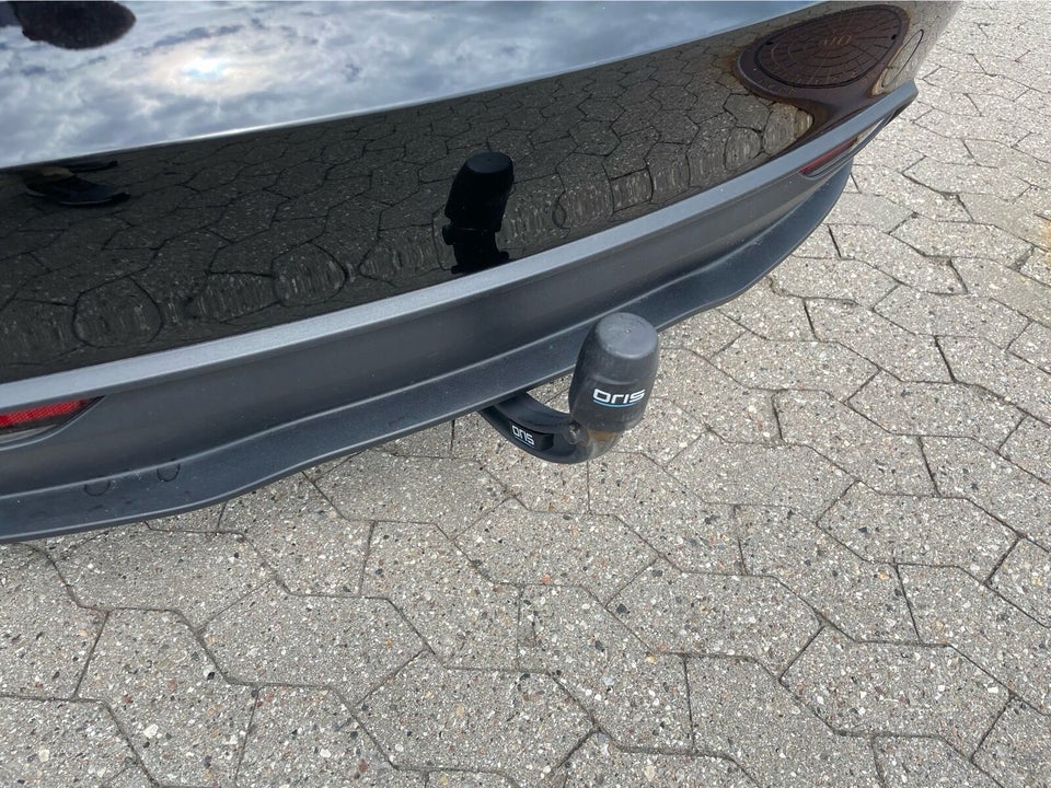Tesla Model 3 Long Range AWD 4d