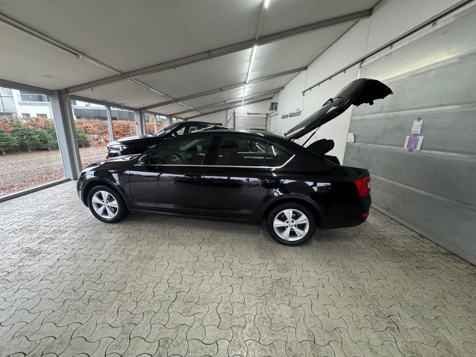 Skoda Octavia 1,2 TSi 105 Elegance 5d