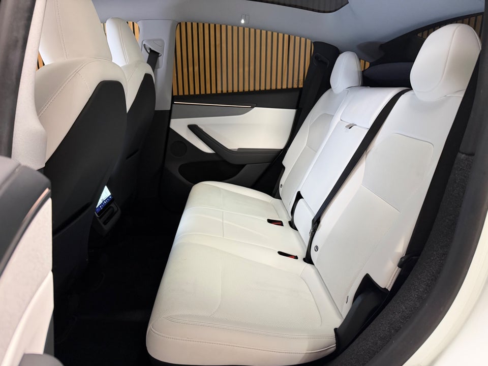 Tesla Model Y Premium Long Range RWD 5d