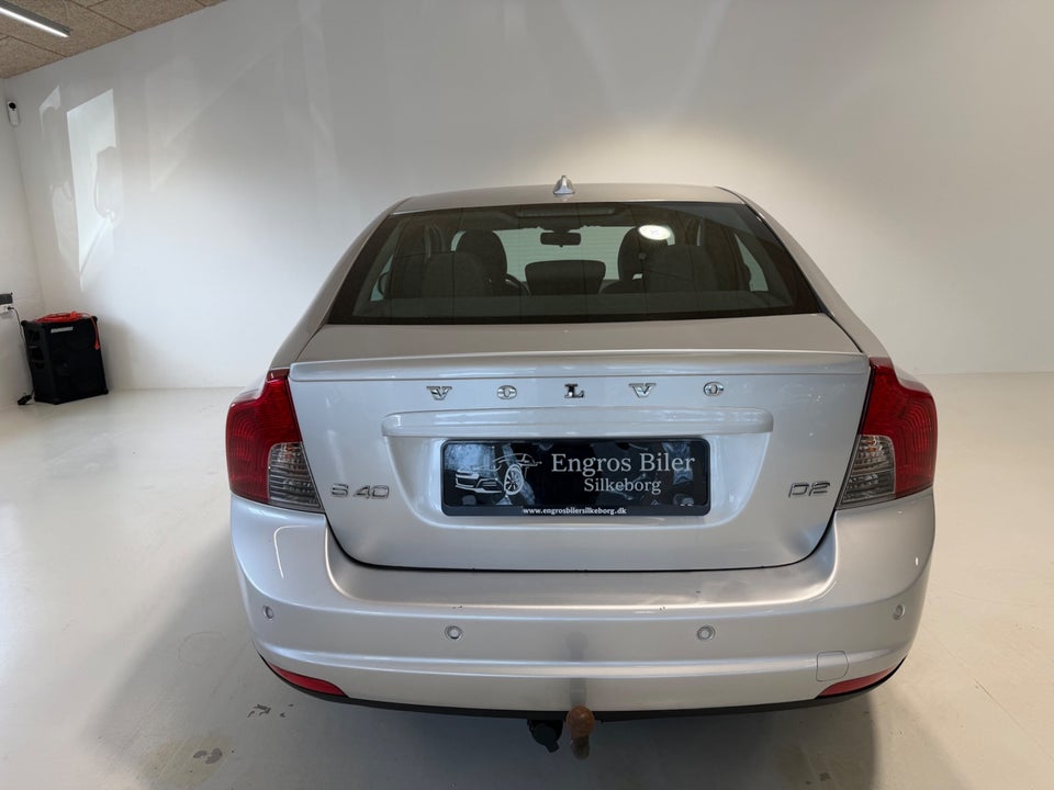 Volvo S40 1,6 D2 115 4d