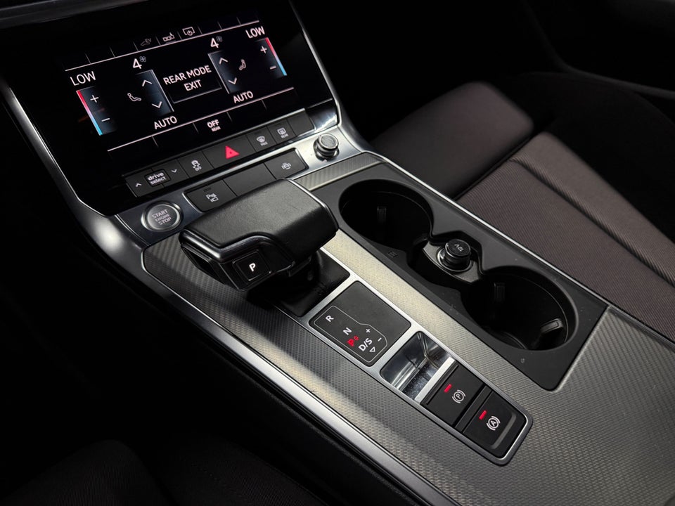 Audi A6 50 TFSi e Sport quattro S-tr. 4d