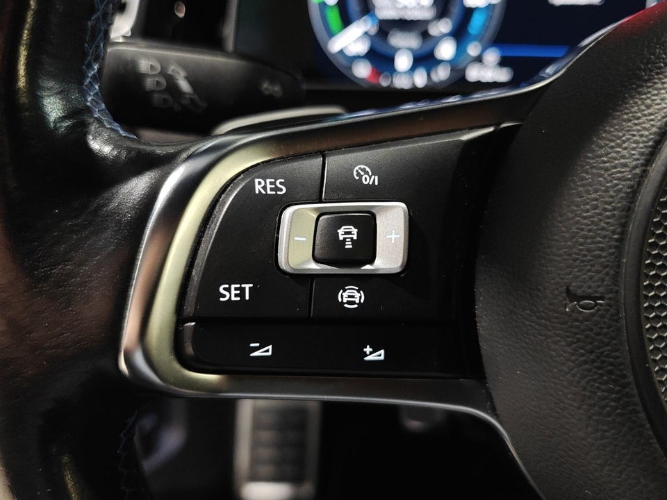 VW Golf VII 1,4 GTE DSG 5d