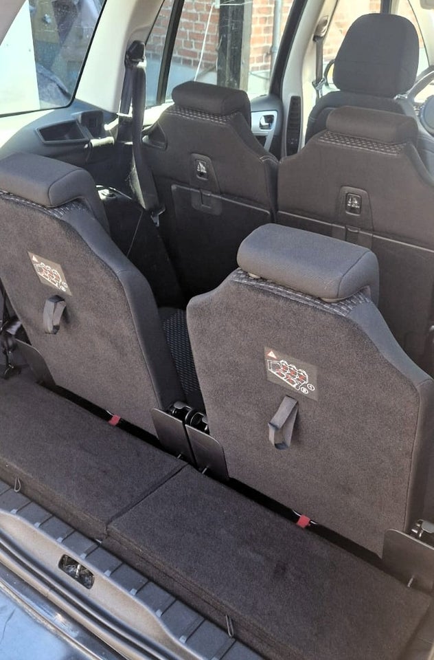 Citroën Grand C4 Picasso 2,0 HDi 136 Exclusive E6G 7prs 5d