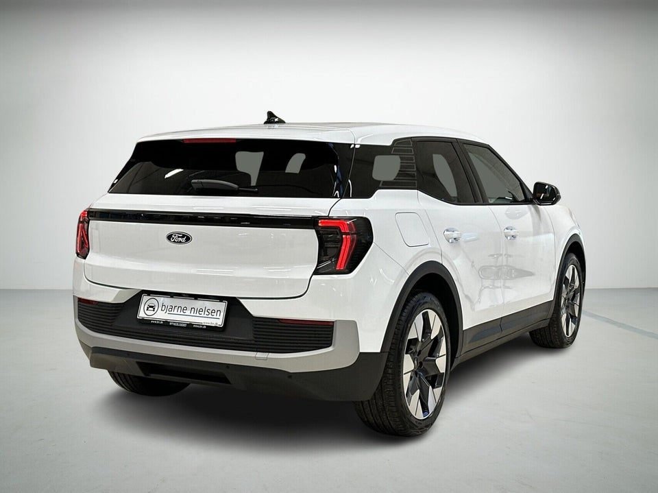 Ford Explorer 82 Premium Extended Range 5d