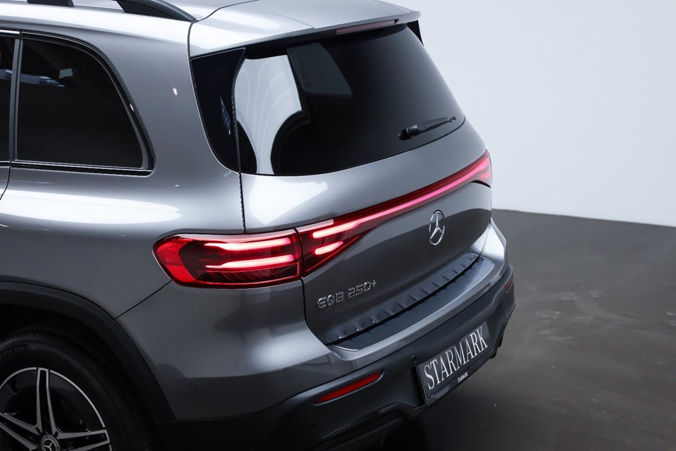 Mercedes EQB250+ AMG Advance 5d