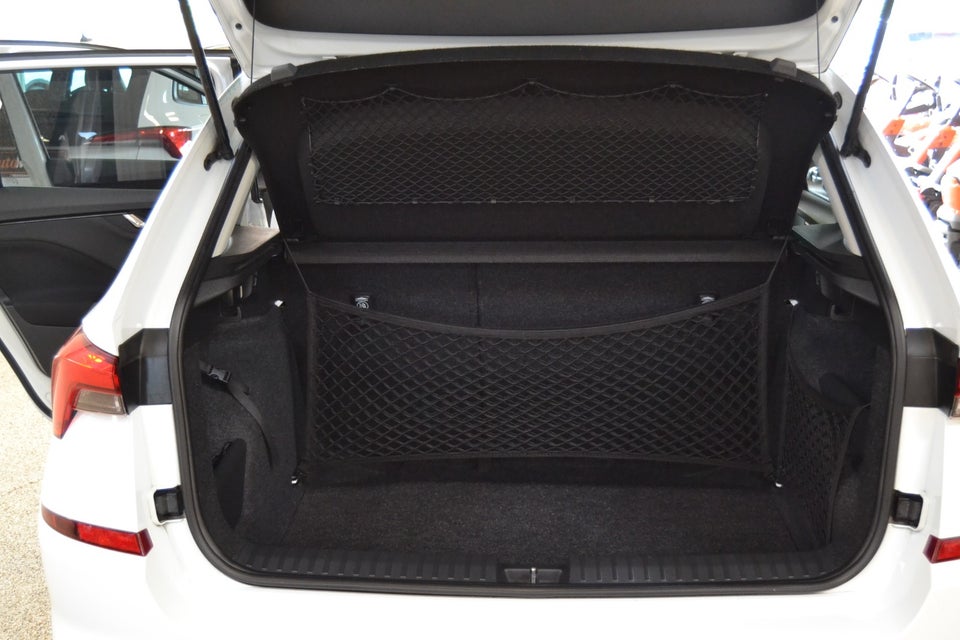 Skoda Kamiq 1,0 TSi 115 Ambition 5d