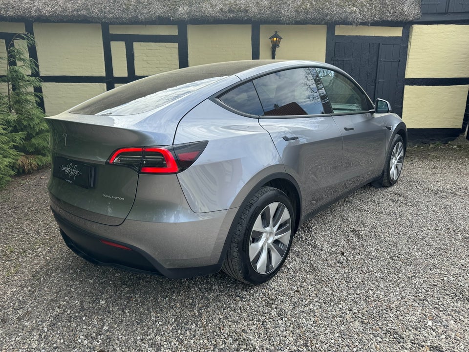 Tesla Model Y Long Range AWD 5d