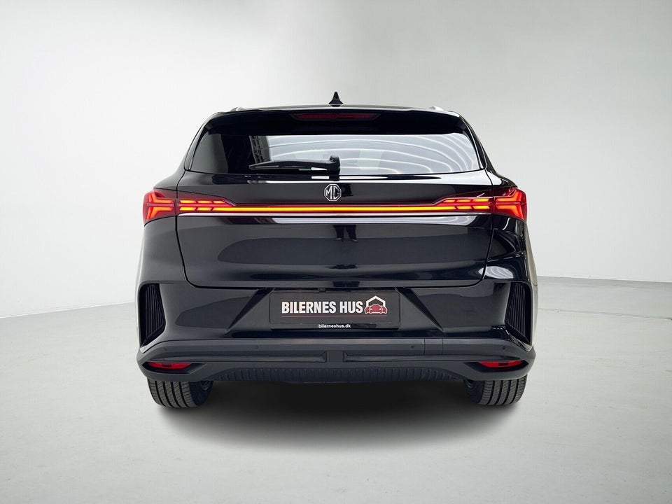 MG Marvel R Luxury 5d